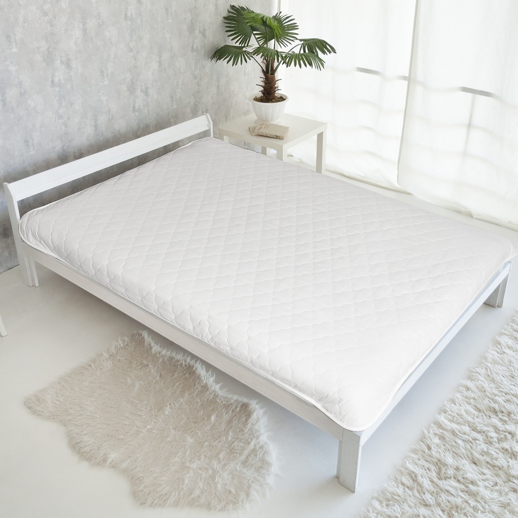 Наматрасник кровать.jpg Наматрасник кровать.jpg